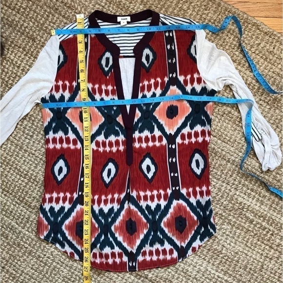 Tiny brand rayon shirt blouse.  Size small. - Picture 10 of 12